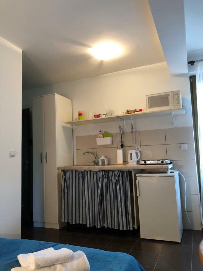 Apartmani Petrija Prčanj Eksteriør billede