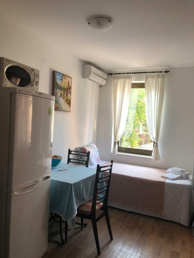 Apartmani Petrija Prčanj Eksteriør billede